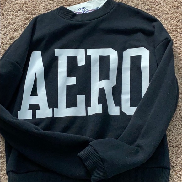 black sweatshirt - Picture 1 of 1